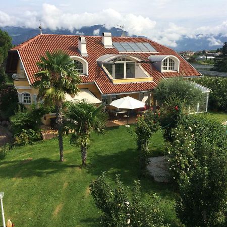 Villa Raifer Appiano Sulla Strada Del Vino Exterior foto